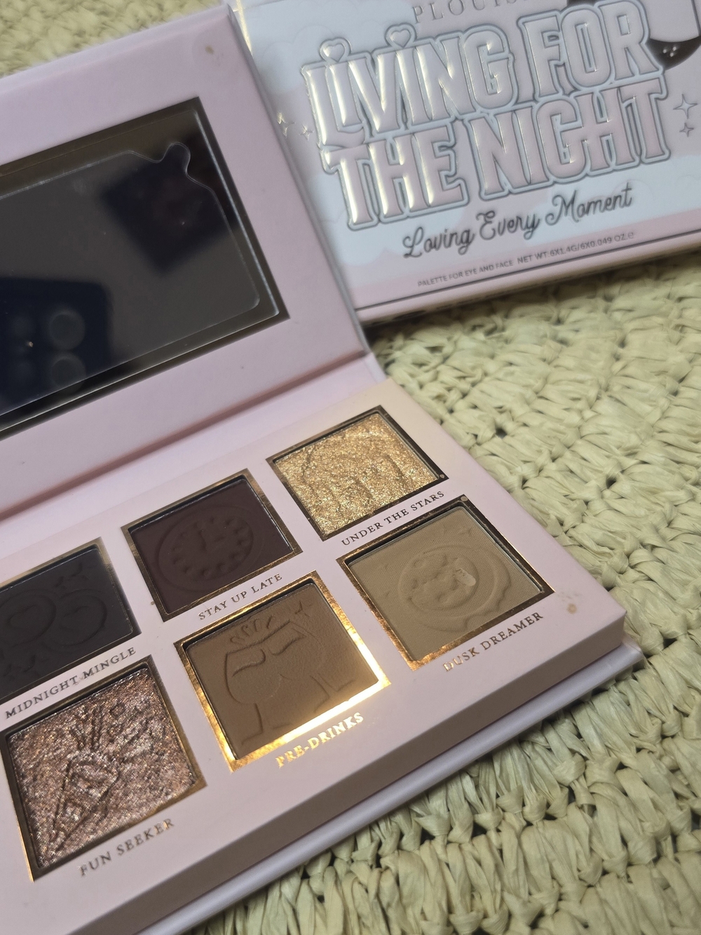 Plouise "Living For The Night" Eyeshadow & Face Palette